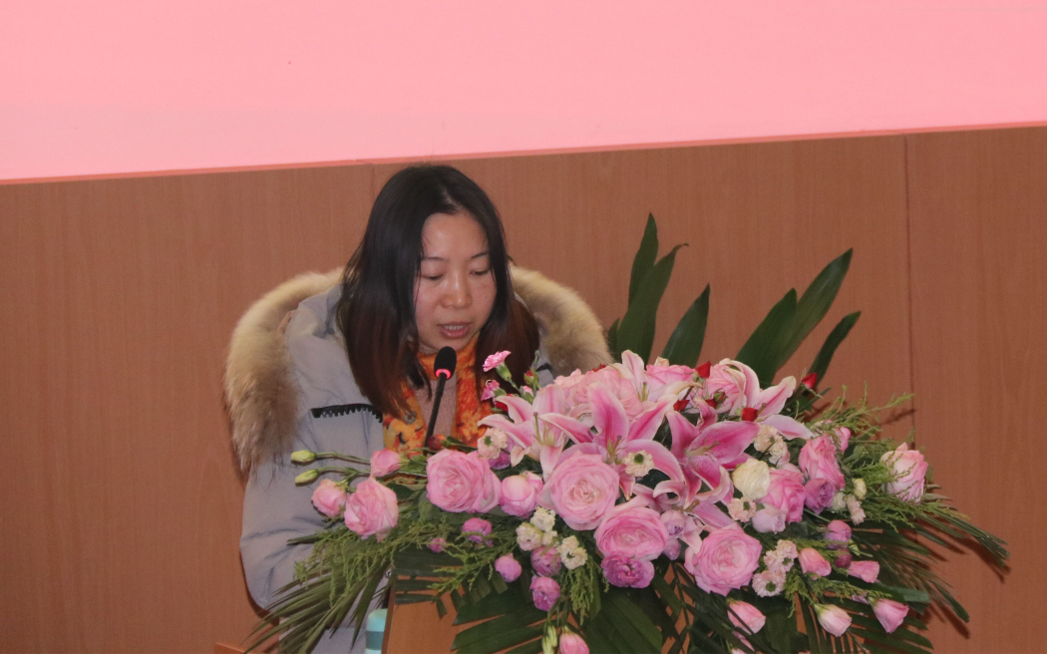 4十九大代表王蕾宣講十九大精神.png